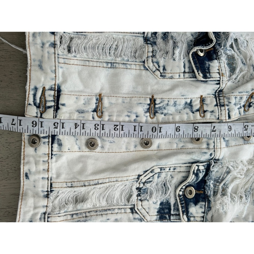 Chiqle Denim Architect Distressed Acid Wash Cropped Jean Jacket CY6498LA Small - Picture 6 of 10